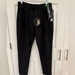 NWT Kay Unger Slimming Pants